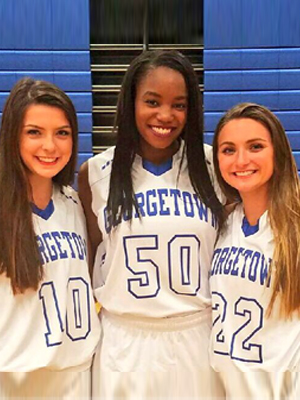 captains_0003_brooke-elliott-deonna-day-taylor-elliott-2016-17